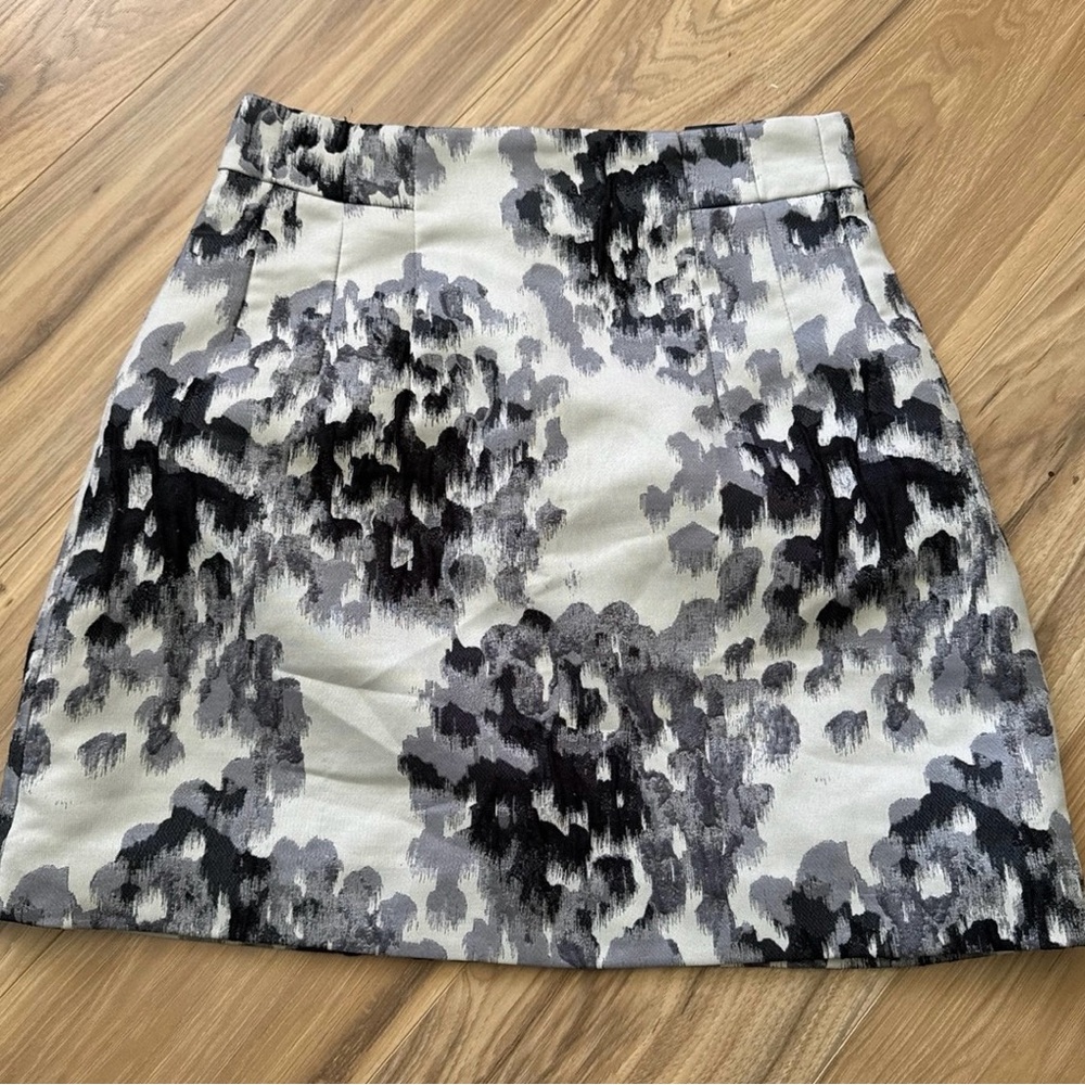 H&M Black and White Mini Pencil Skirt for Cocktail